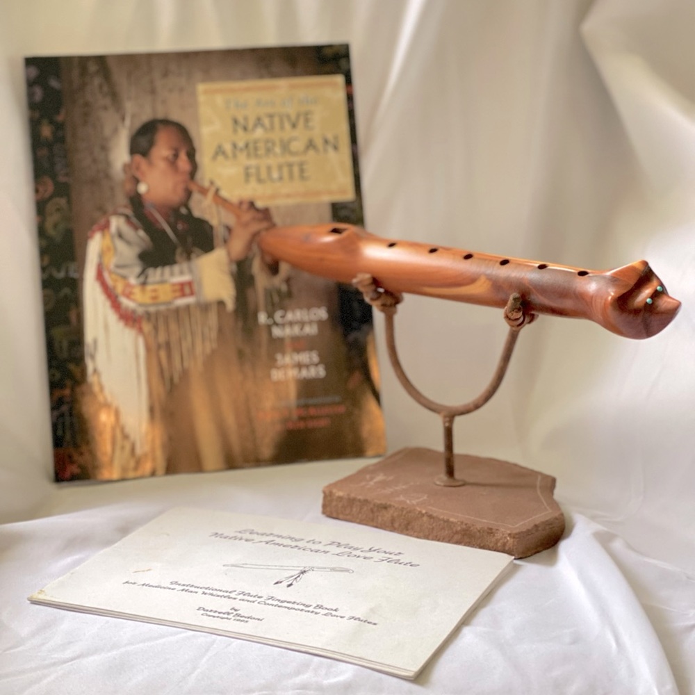 🐻 Darrell Bedoni Signed Cedar Wood Hand Carved Bear Flute 🐻